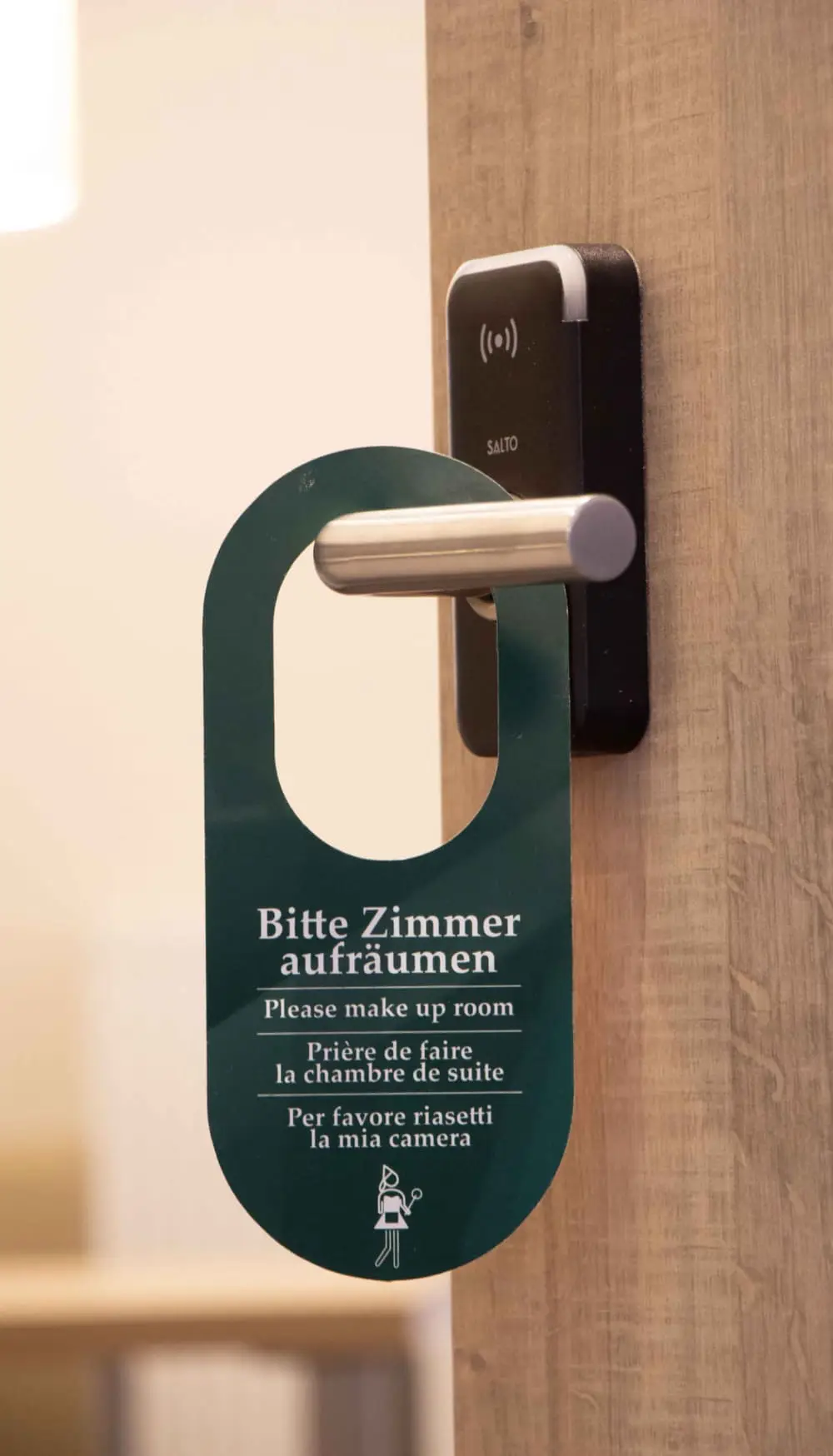 Bitte Zimmer aufraeumen